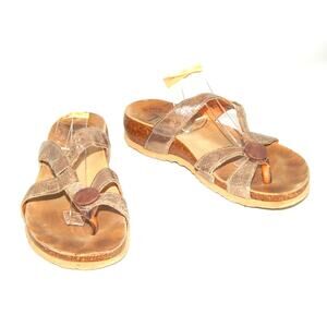 Think! Metallic Leather Women Sandals Size 6